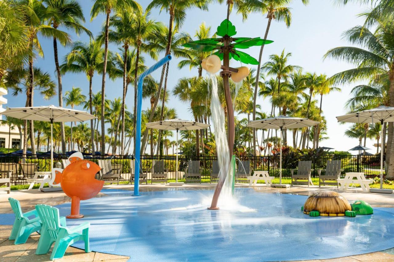 Fort Lauderdale Marriott Harbor Beach Resort & Spa Bagian luar foto
