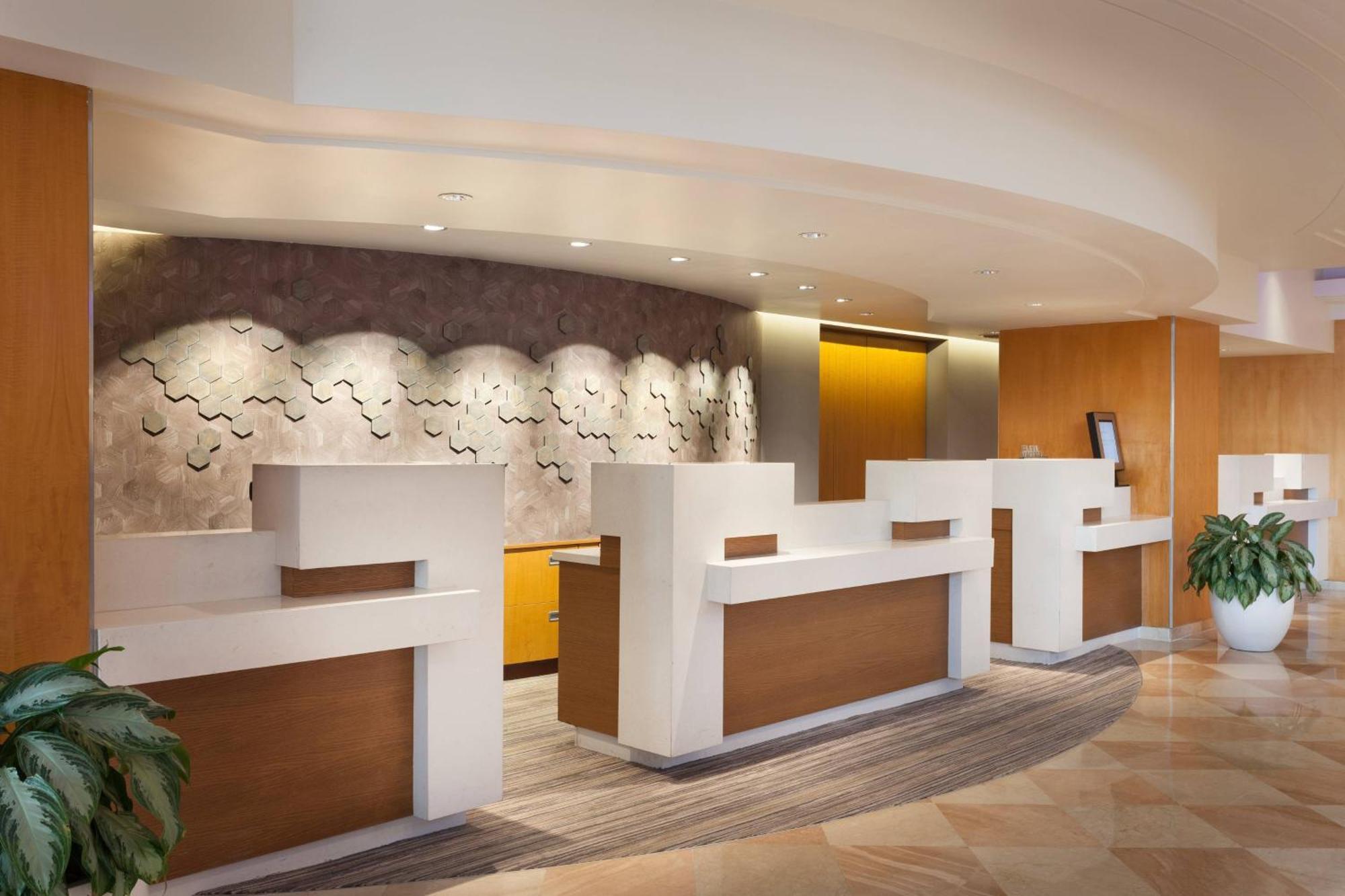 Fort Lauderdale Marriott Harbor Beach Resort & Spa Bagian luar foto