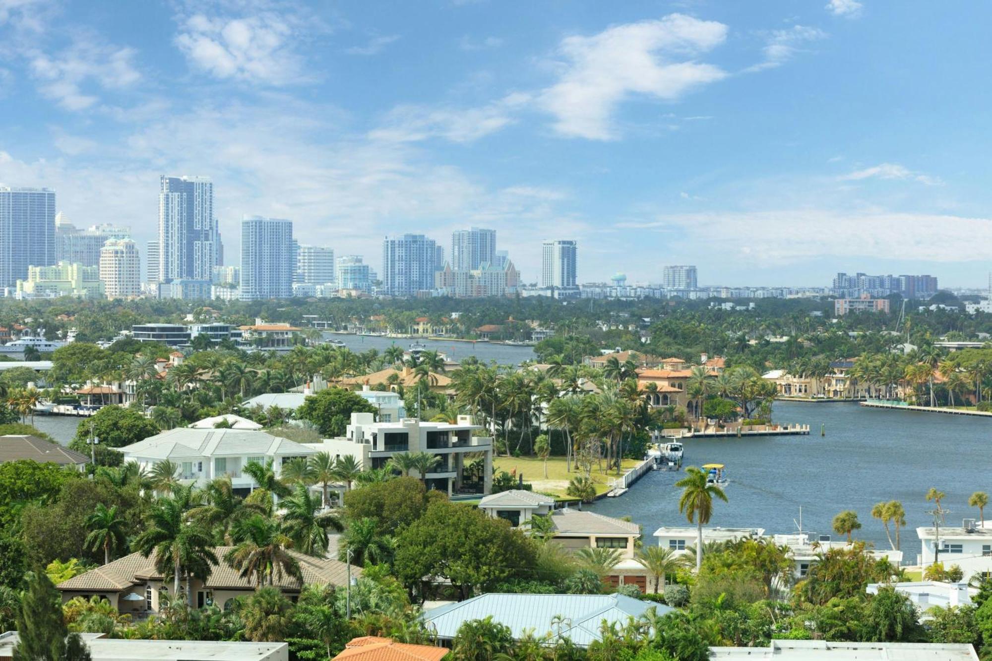 Fort Lauderdale Marriott Harbor Beach Resort & Spa Bagian luar foto