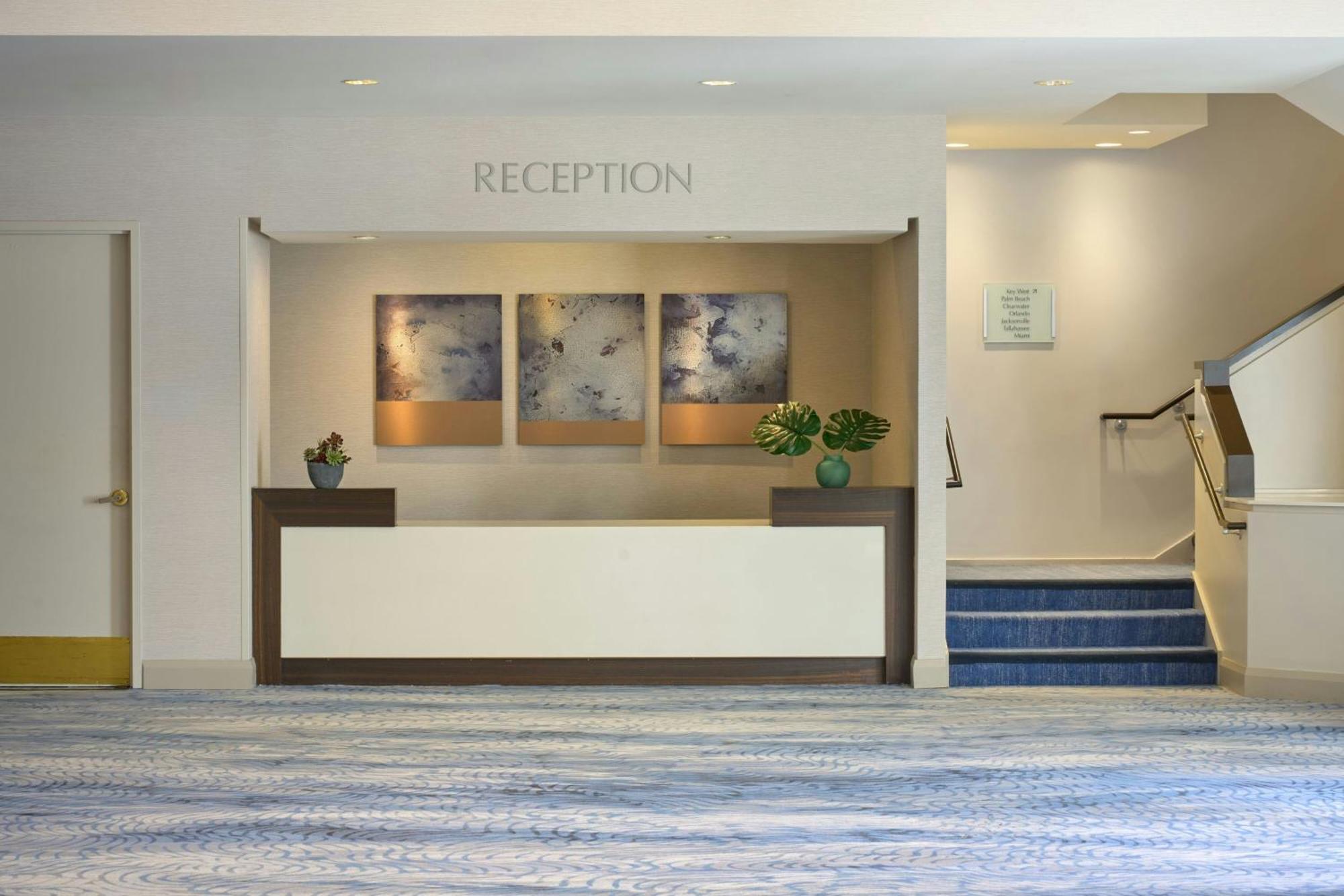 Fort Lauderdale Marriott Harbor Beach Resort & Spa Bagian luar foto